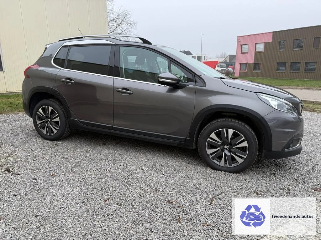 Peugeot 2008 Allure 1.2i 130pk 2019 96000km dealer/export