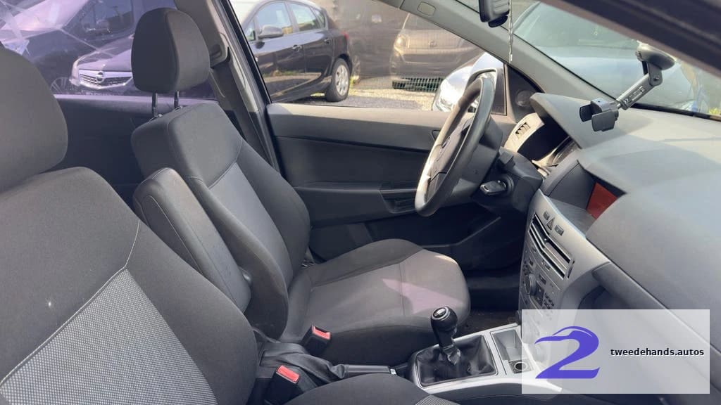 Opel Astra Benzine, auto start niet, bwj 2012, 185000km