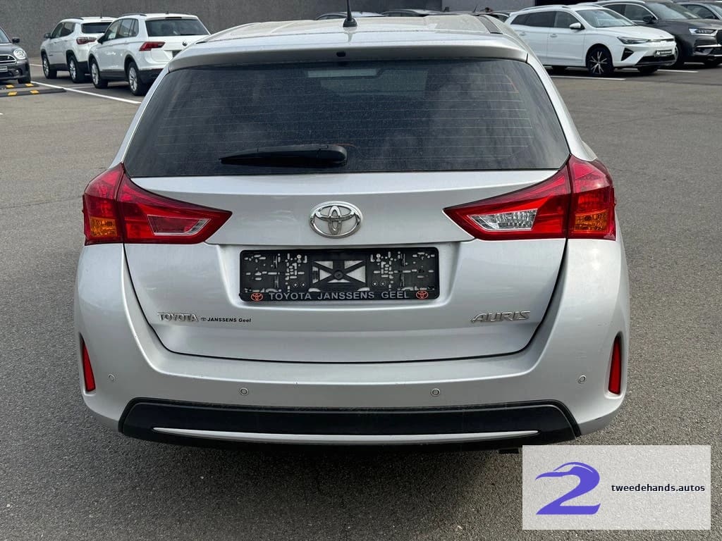 Toyota Auris Touring 1.3i uit 2015