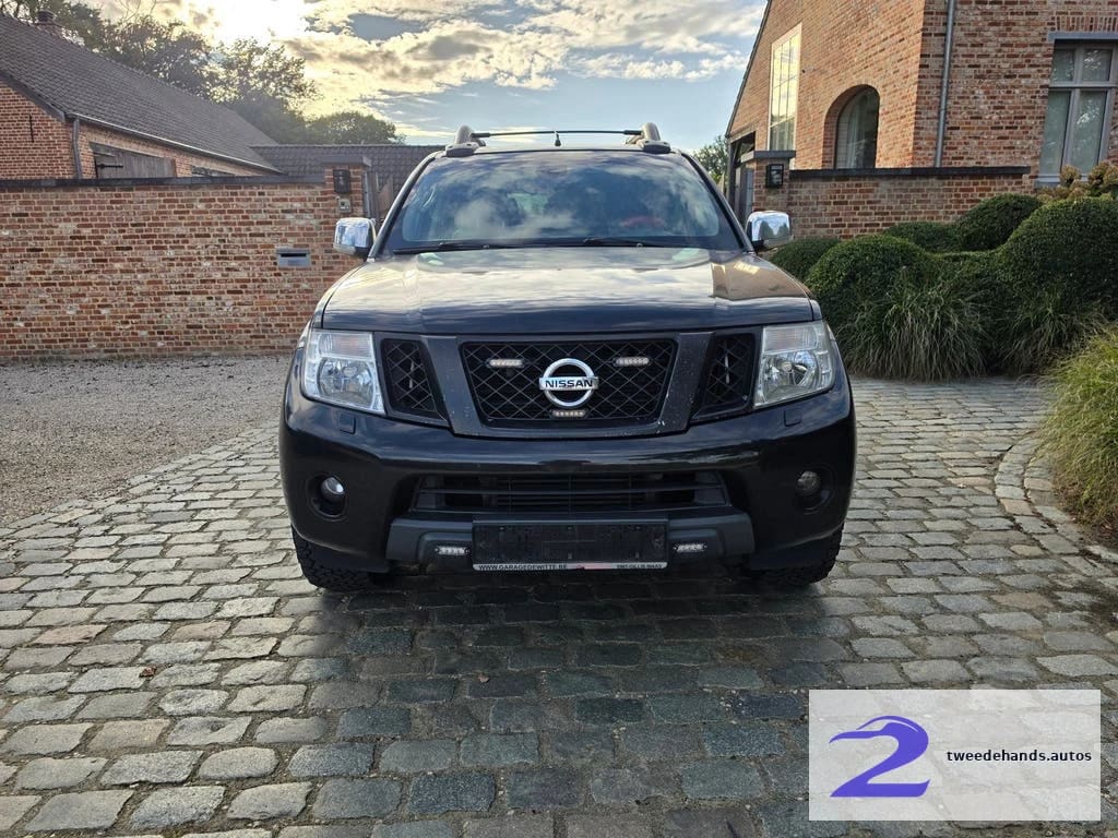Nissan Navara V6