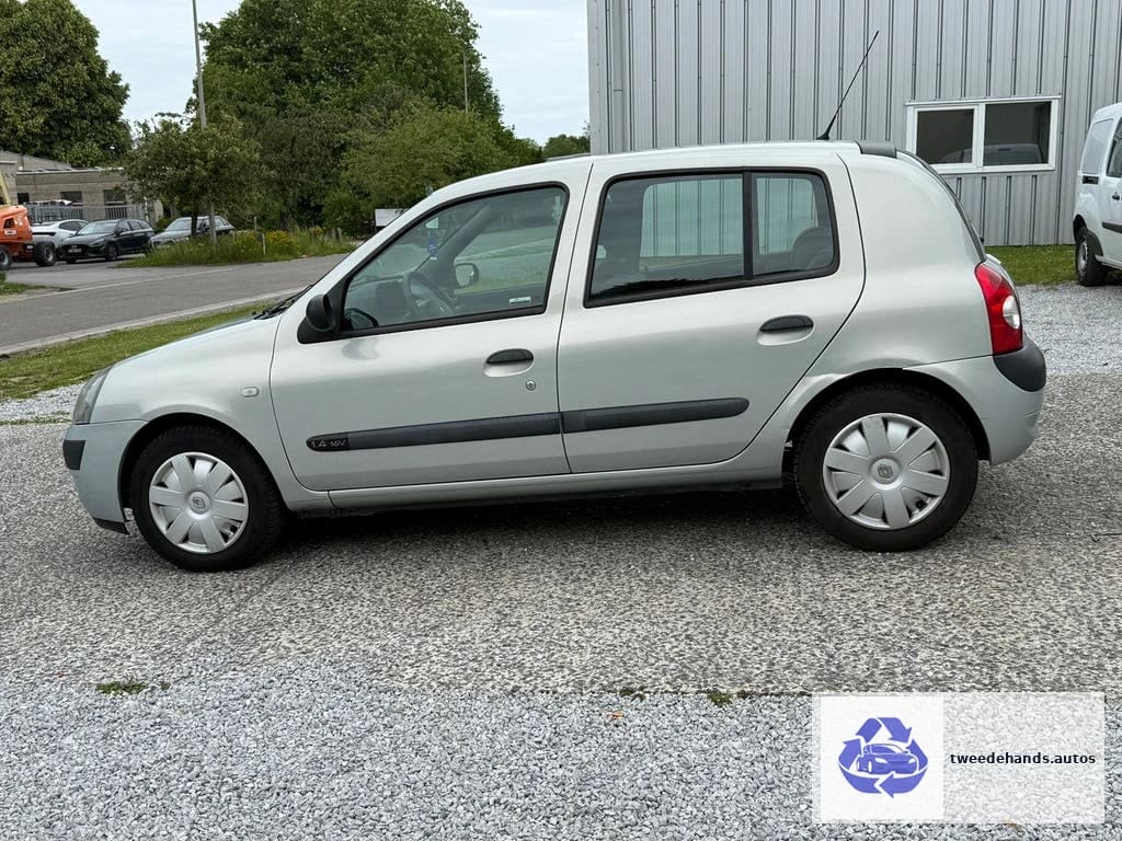 Renault Clio 1.4i 5-deurs Automaat