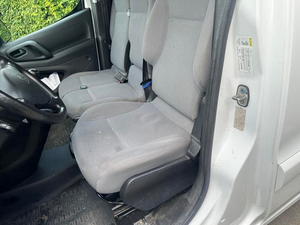 Peugeot Partner 1.6hdi 3pl!!! 3000€ netto!!!