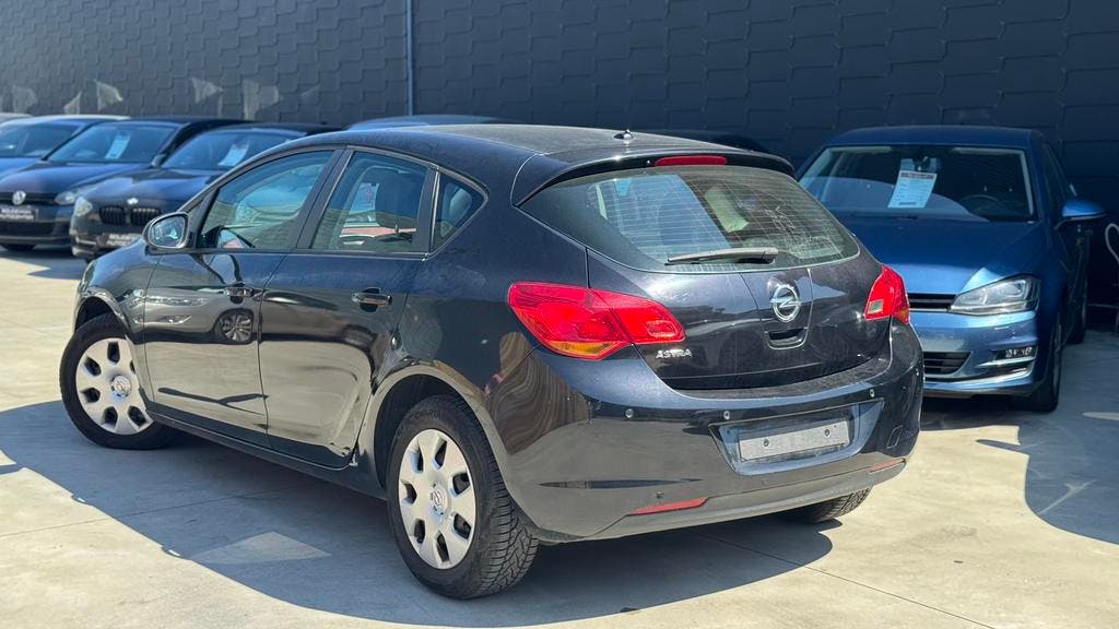 Opel Astra 1.6Benzine 2009 163.xxxkm/Airco,Sensoren,Cruise
