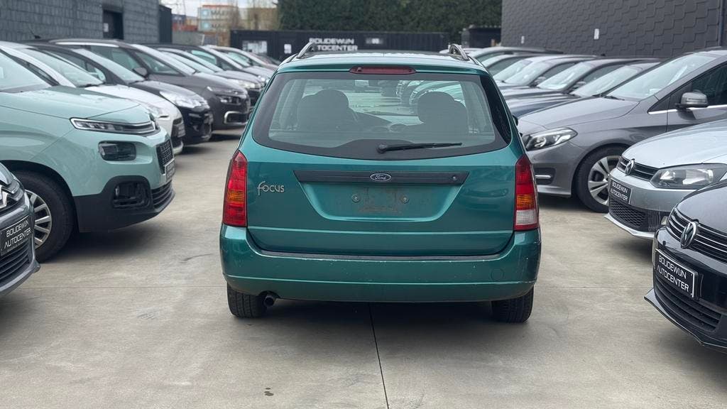 Ford Focus 1.2Benzine 2000 Beginnerswagen 154.xxxkm