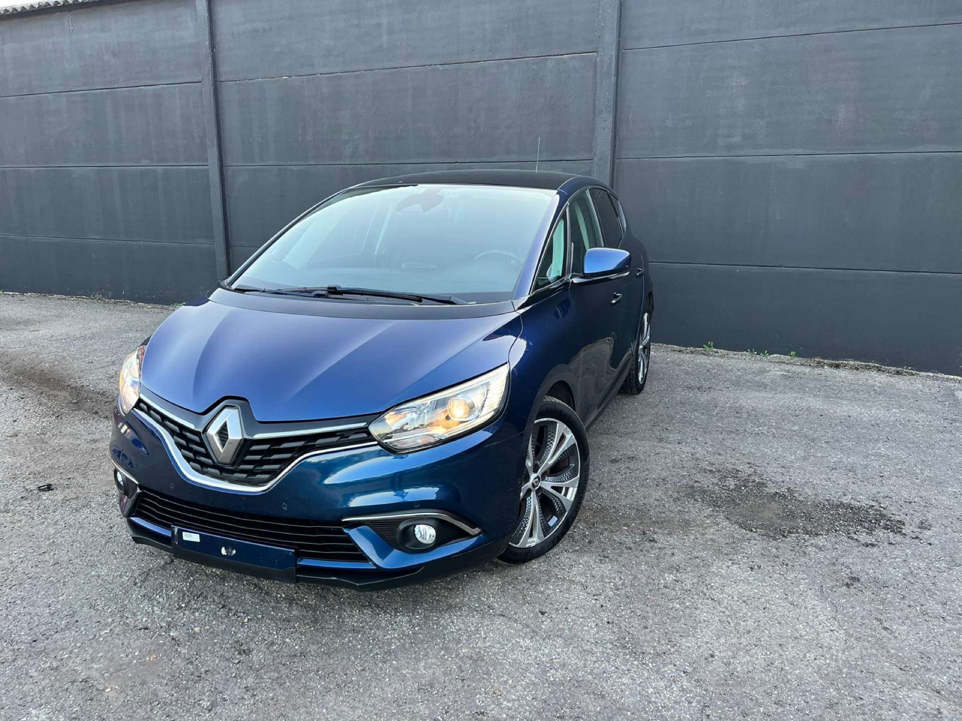 Renault Scenic - 2016