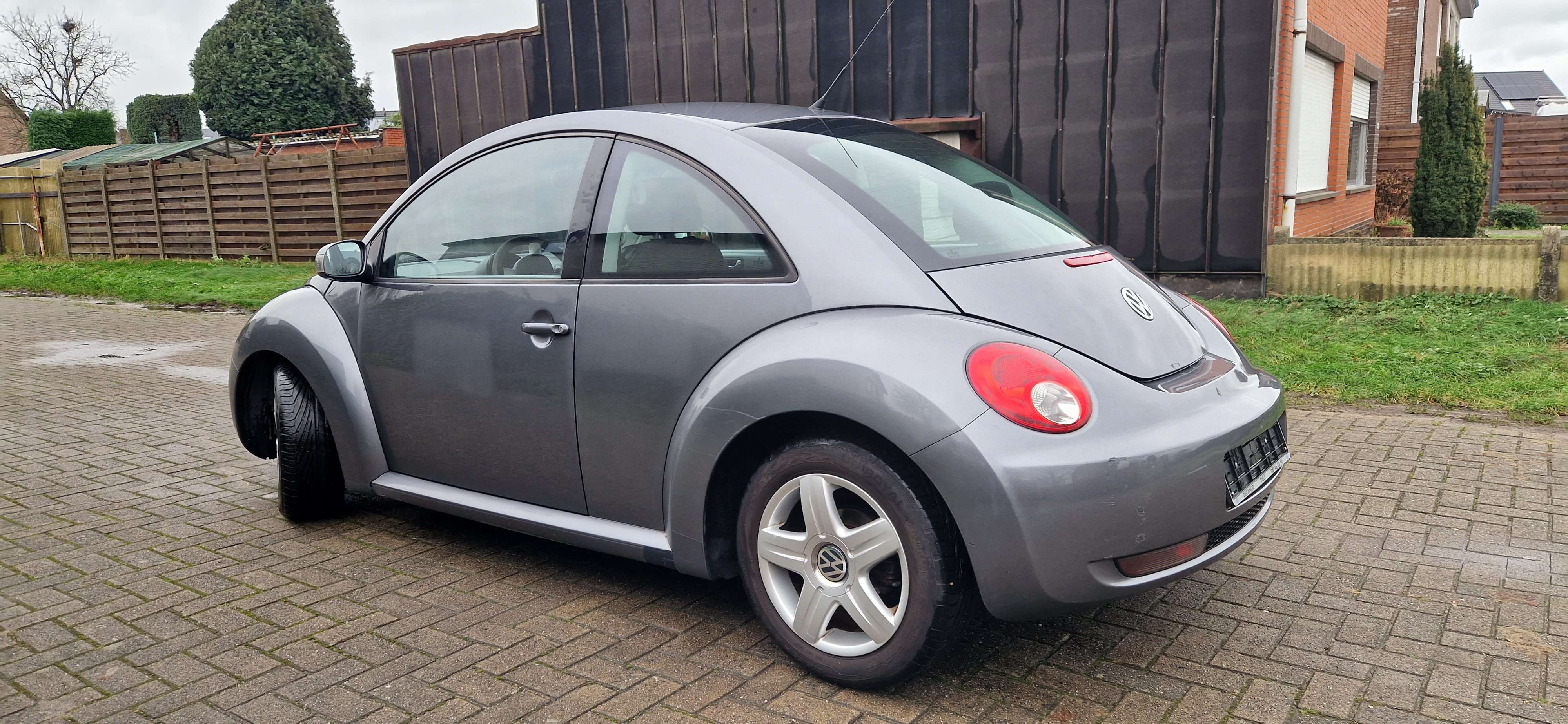 Volkswagen New Beetle - 2006