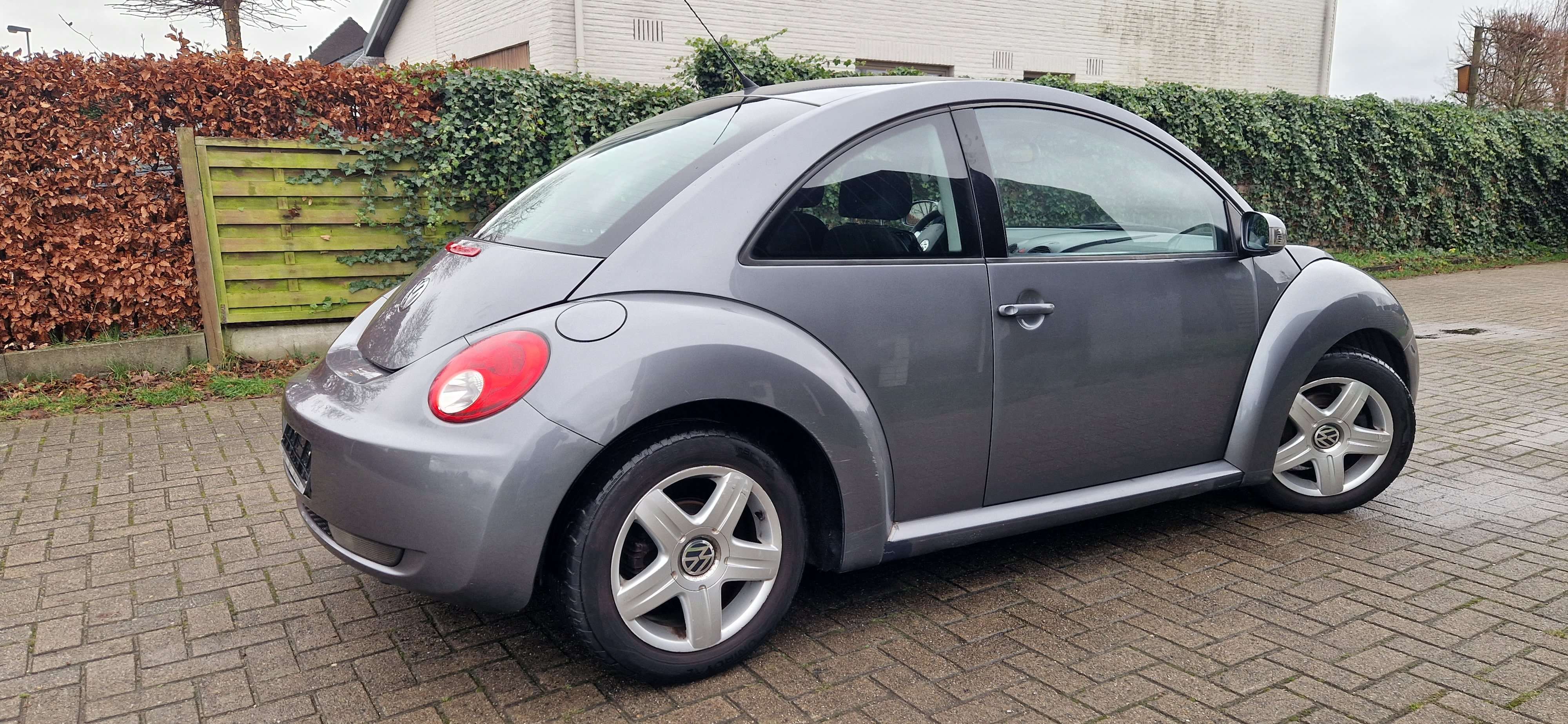 Volkswagen New Beetle - 2006