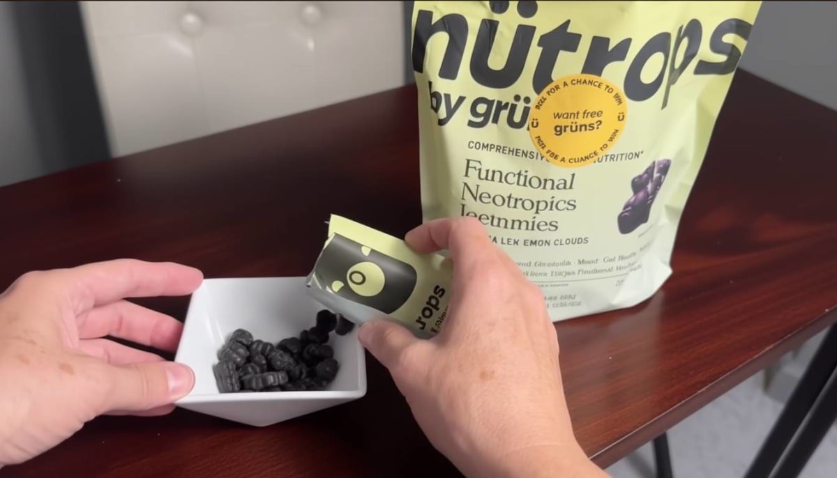 Nutrops Lion's Mane Mushroom Gummies single-serve packs