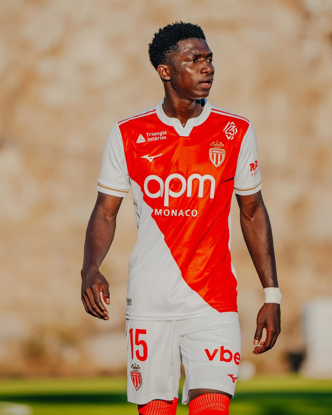 Lamine Camara em ação com a camisola da seleção do Senegal