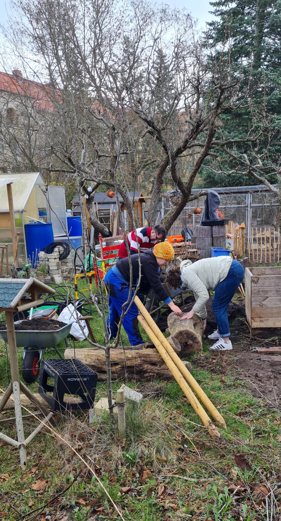 Gartenarbeit an der Schule
