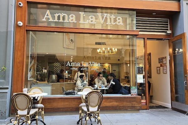 AMA LA VITA