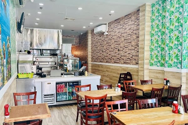 Kosher Mezze Pizzeria & Sushi