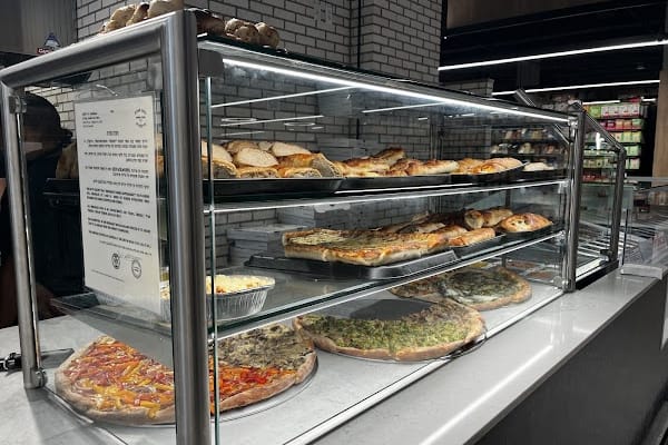 Fialkoff's Kosher Pizza