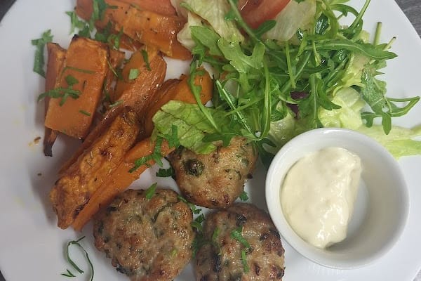 Kosher Restaurant Shalom – Jewish Cuisine & Shabbat Meals in Prague