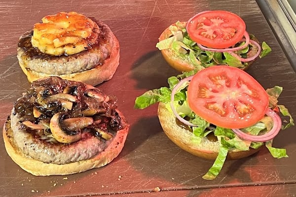 Zesty burger זסטי חיפה — חיפה