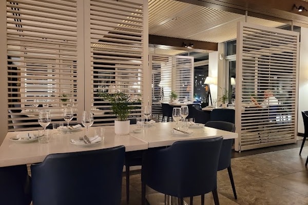 Herbert Samuel Restaurant — הרצליה