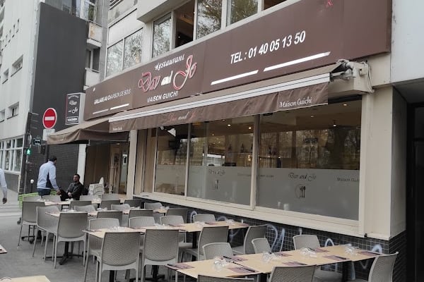 Dav and Jo "GUICHI"- Restaurant Cacher