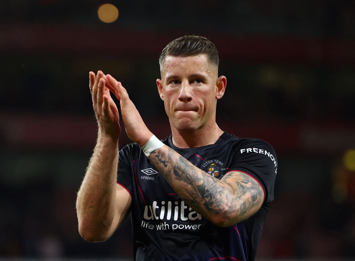 Info Main Bola Dikaitkan dengan Manchester United, Ross Barkley Justru Pilih Bertahan di Luton Town