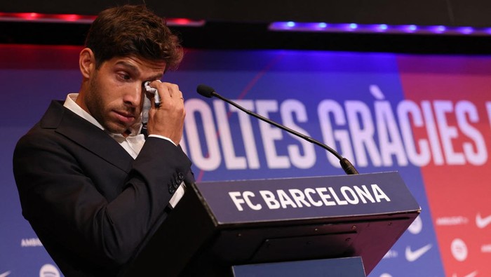 Info Main Bola Sergi Roberto Berlinang Air Mata Pamit dari Barcelona