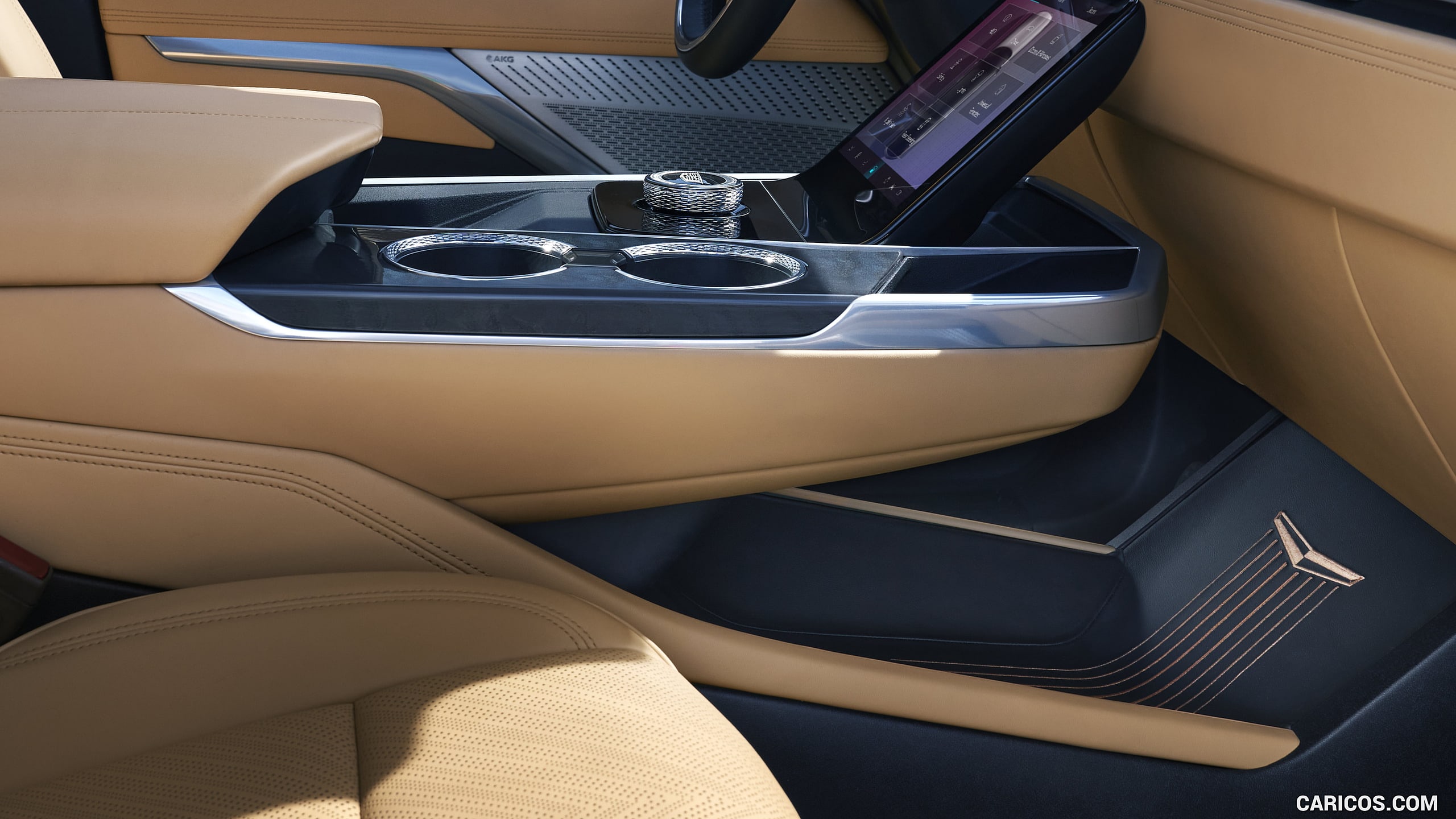 cadillac Escalade IQL — photo 2