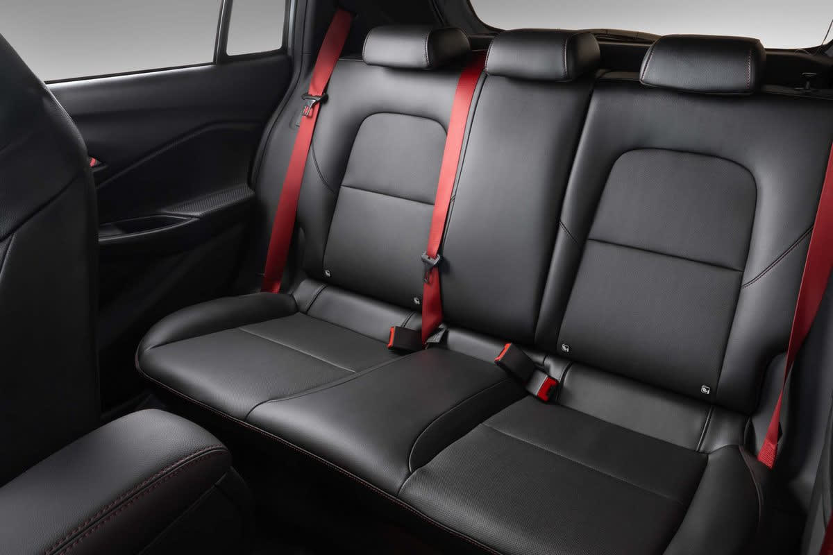 chevrolet Sonic — photo 11