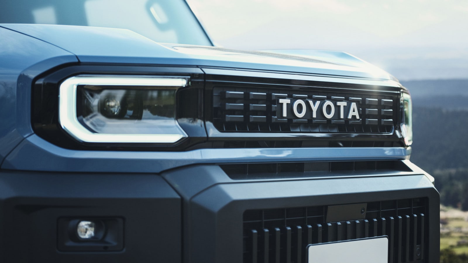 toyota Land Cruiser FJ — photo 4