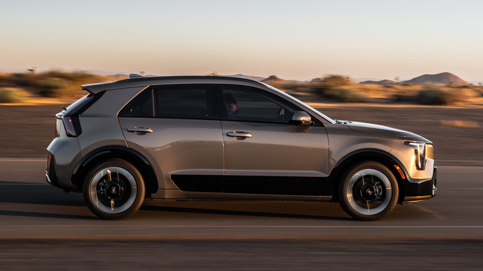 2027 Kia Niro for the US drops EV and PHEV, goes HEV-only - photo 3