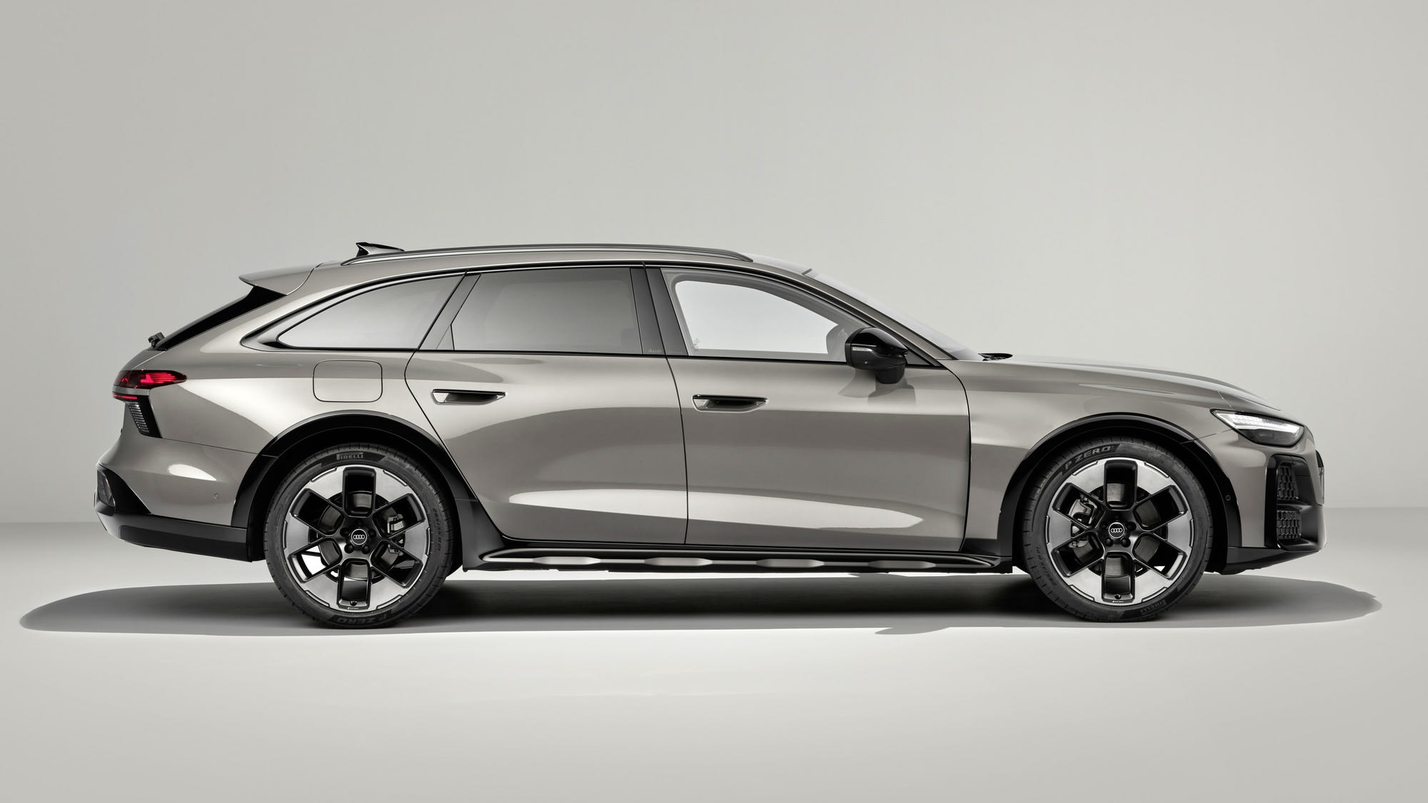 Audi A6 allroad revealed: air suspension as standard and a 367 hp plug-in hybrid - photo 18