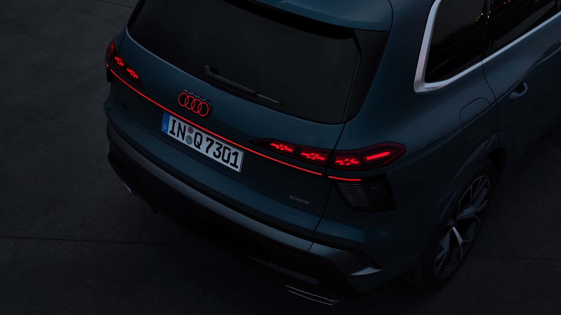 Audi Q7 - photo 10