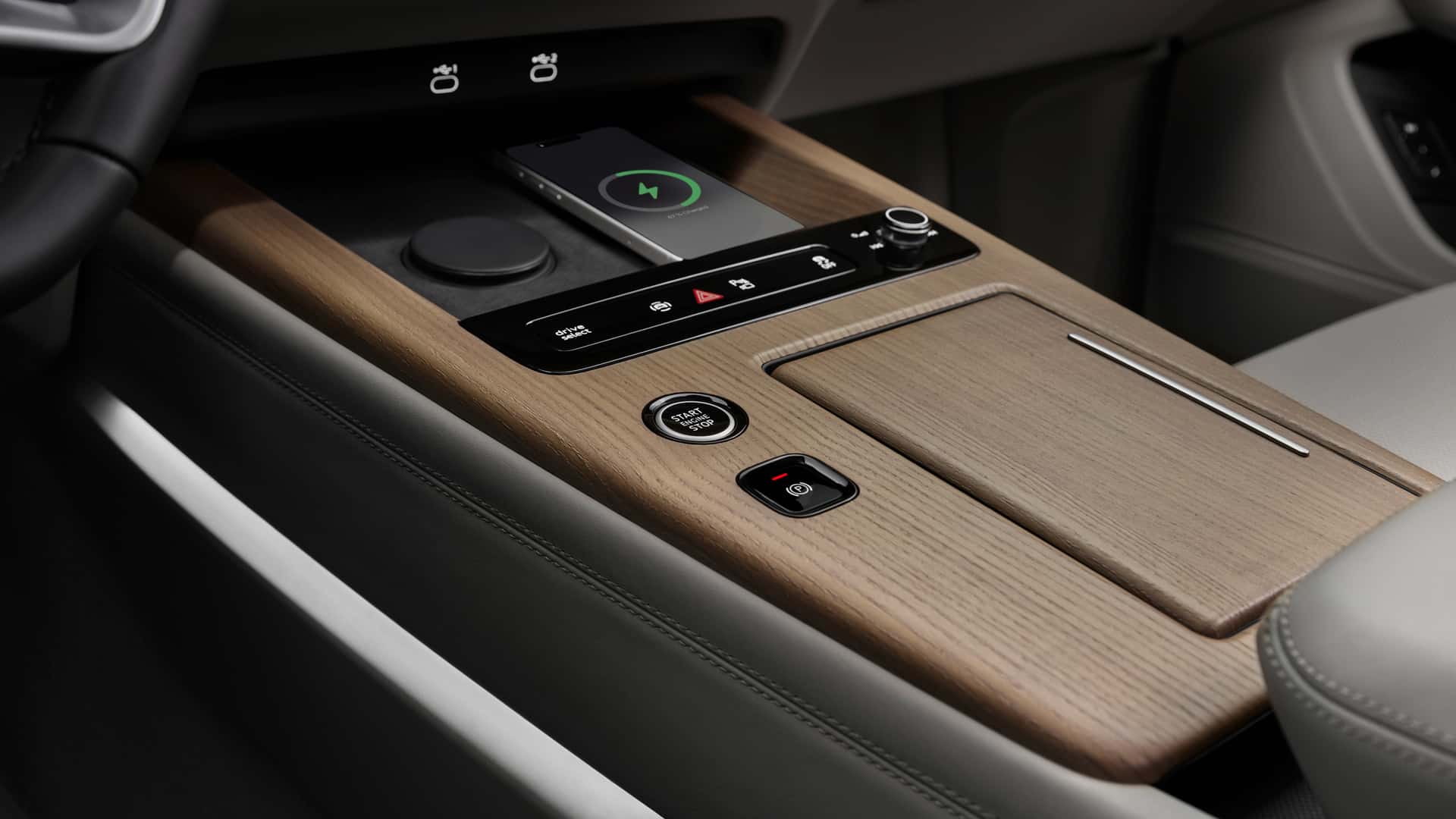 Audi Q7 - photo 16