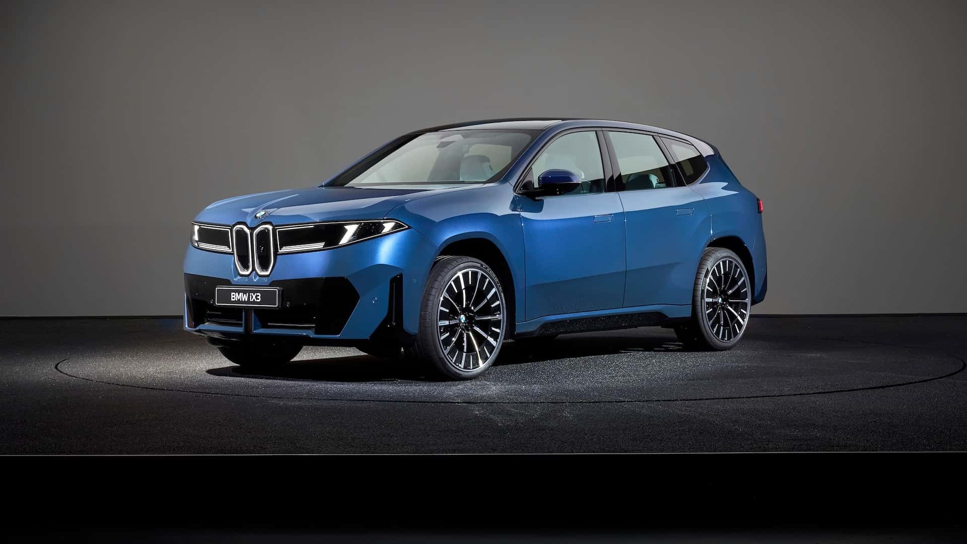BMW recalls the new iX3 over electric shock and airbag faults - photo 3