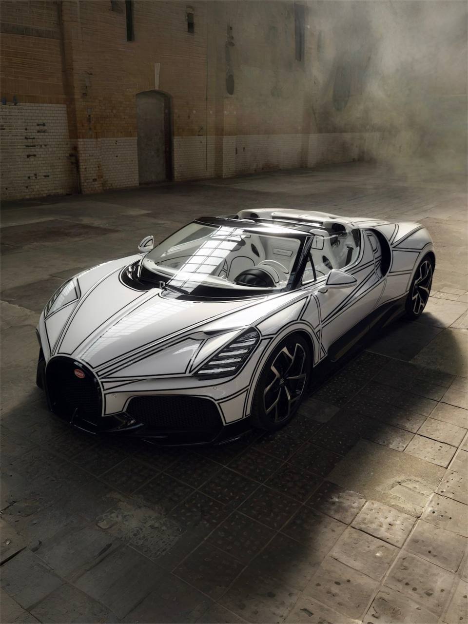 Bugatti W16 Mistral Blanc Éternel: a farewell