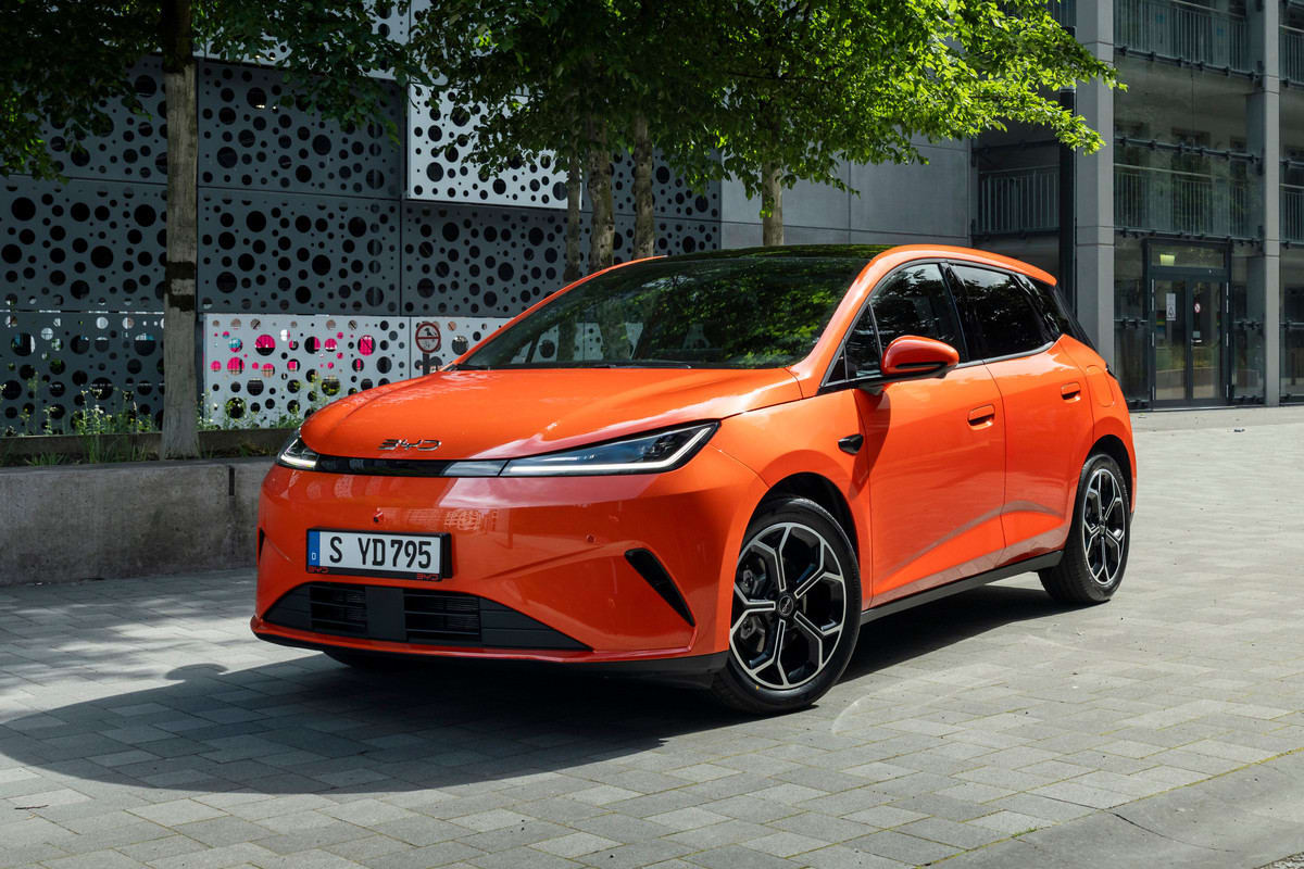BYD Dolphin G: Europe's plug-in hatch gets its full spec sheet - photo 11