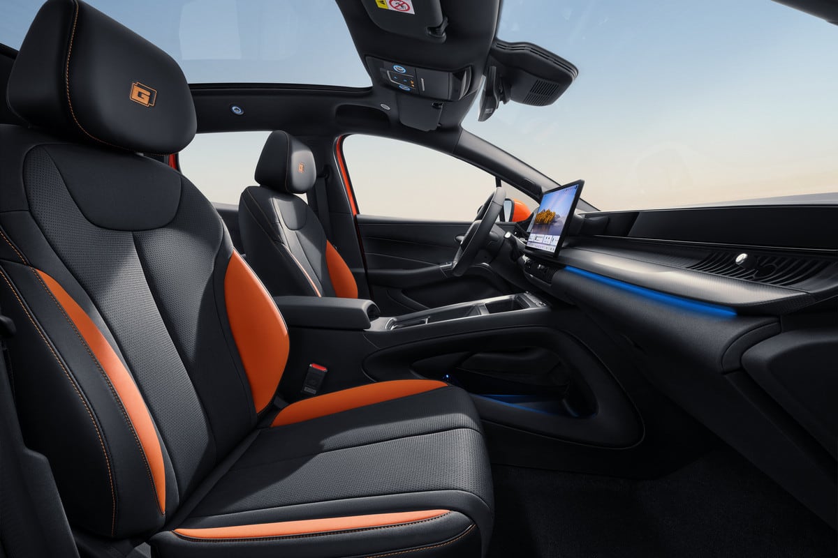 BYD Dolphin G: Europe's plug-in hatch gets its full spec sheet - photo 4