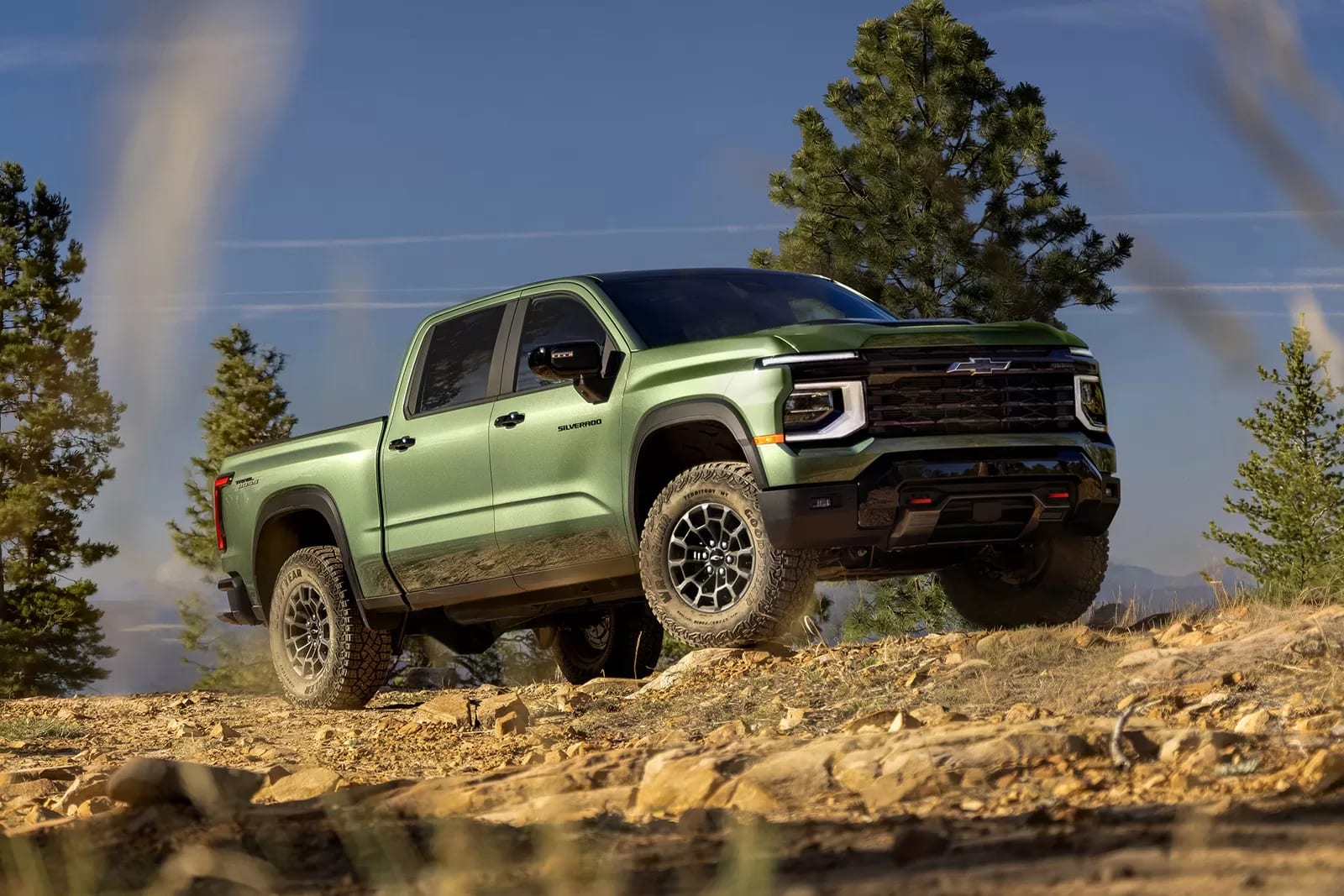 2027 Chevrolet Silverado revealed: fifth generation, with ZR2 and High Country - photo 12