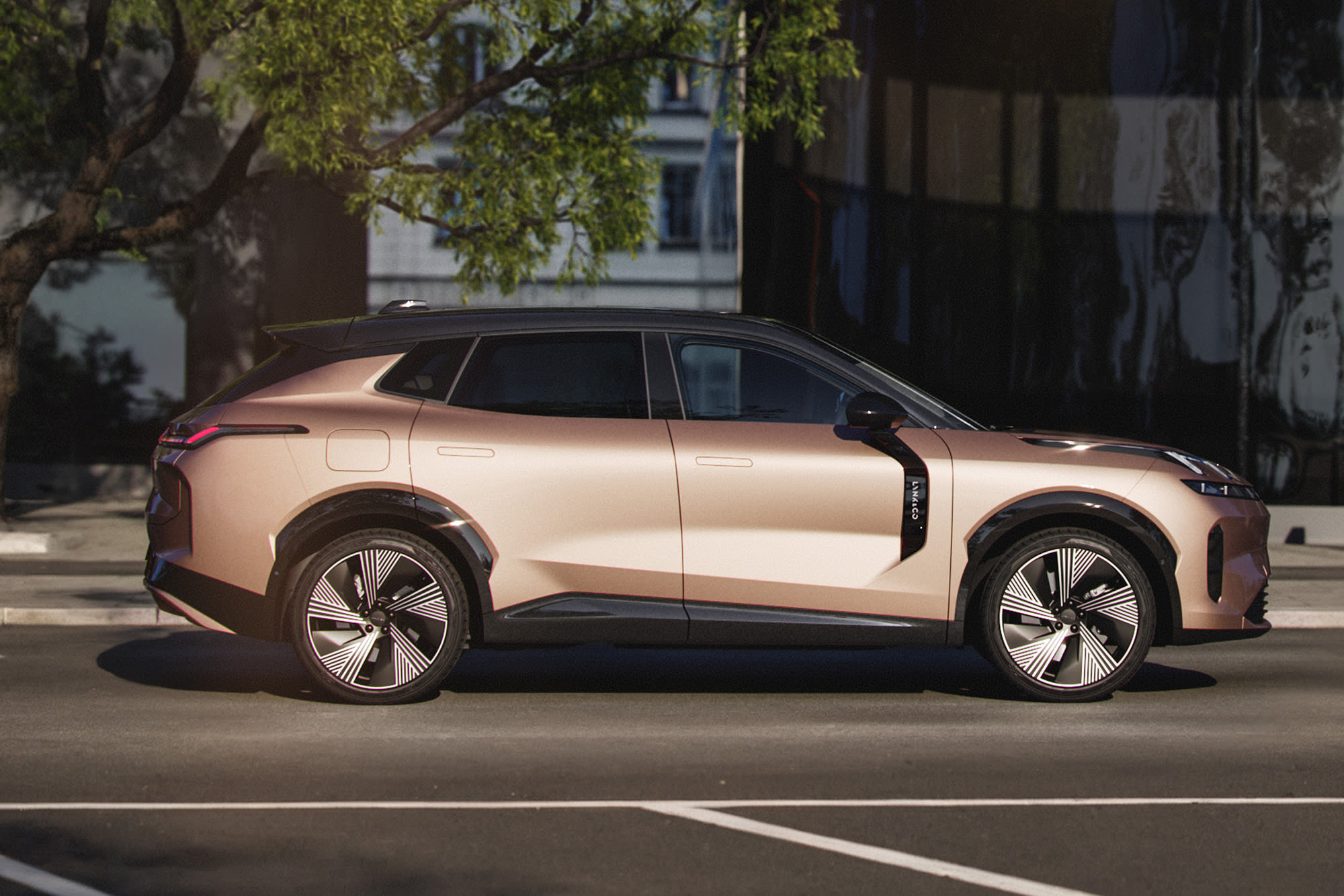 Lynk & Co 08 — photo 7