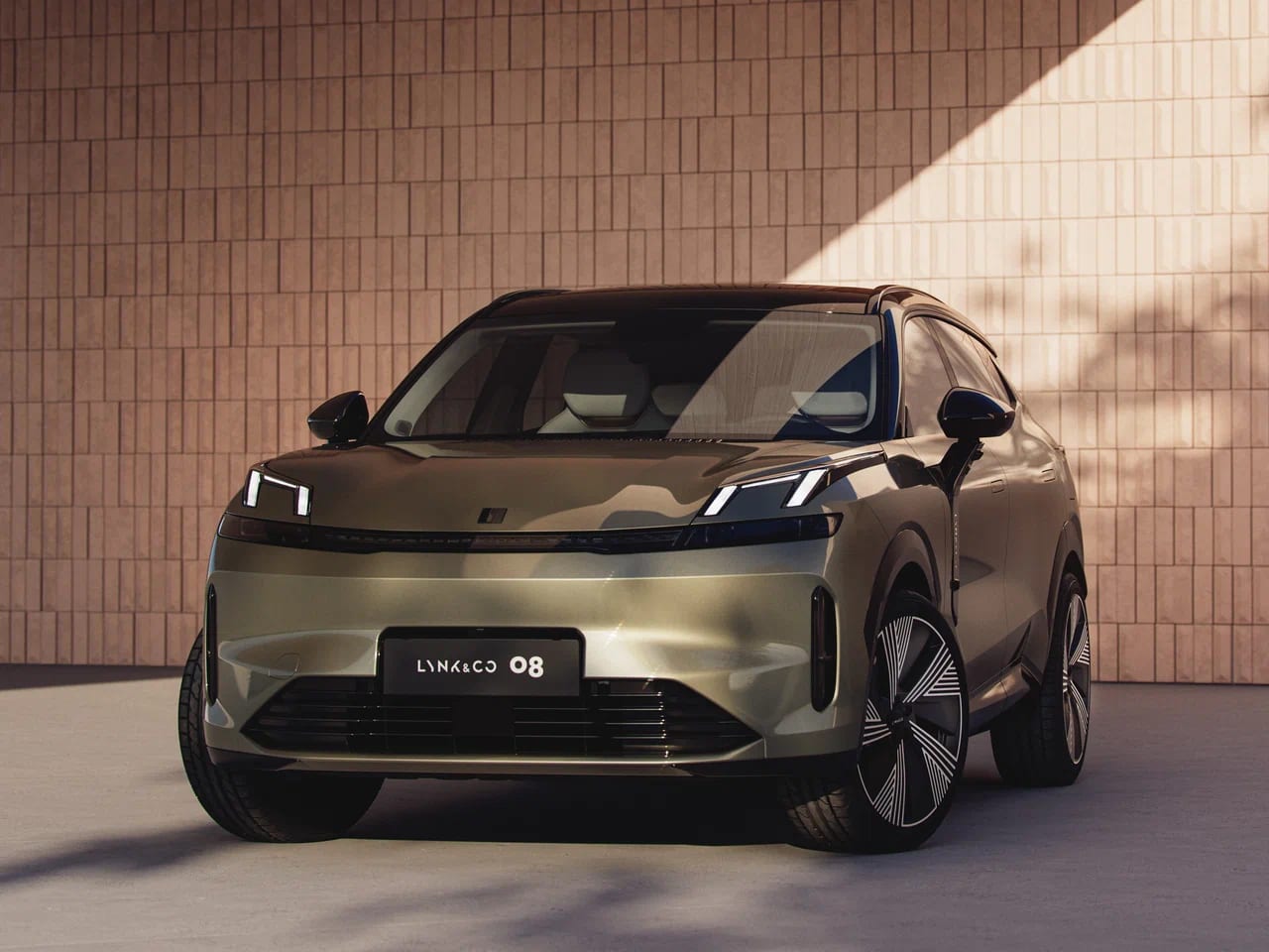Lynk & Co 08 — photo 4