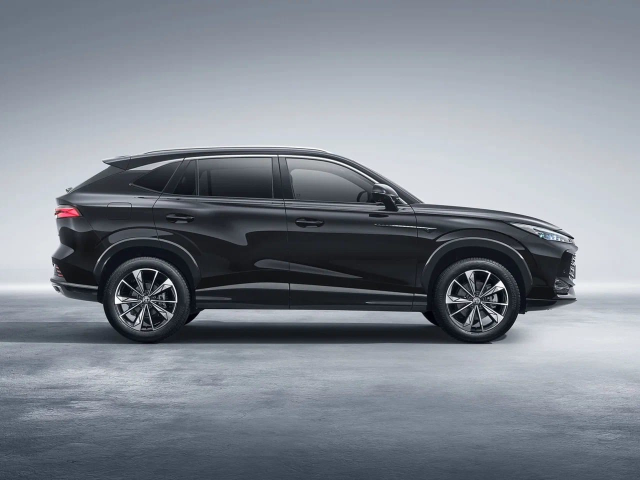 MG to build a factory in Spain, production from 2028 - its first European plant since 2016 - photo 5