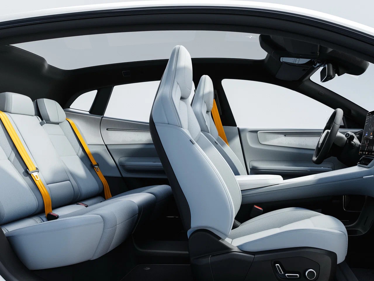 Polestar 4 owners are denting the tailgate the missing rear window can't see - photo 13