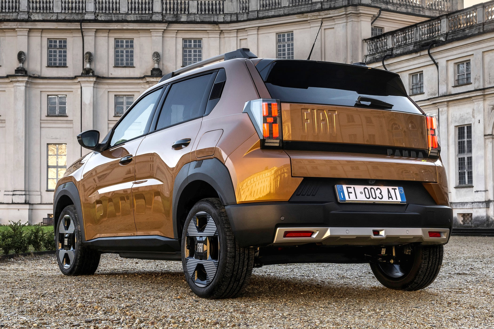 Stellantis announces E-Car: a new class of sub-€15,000 city EVs under Fiat, Citroën, and Opel — photo 23