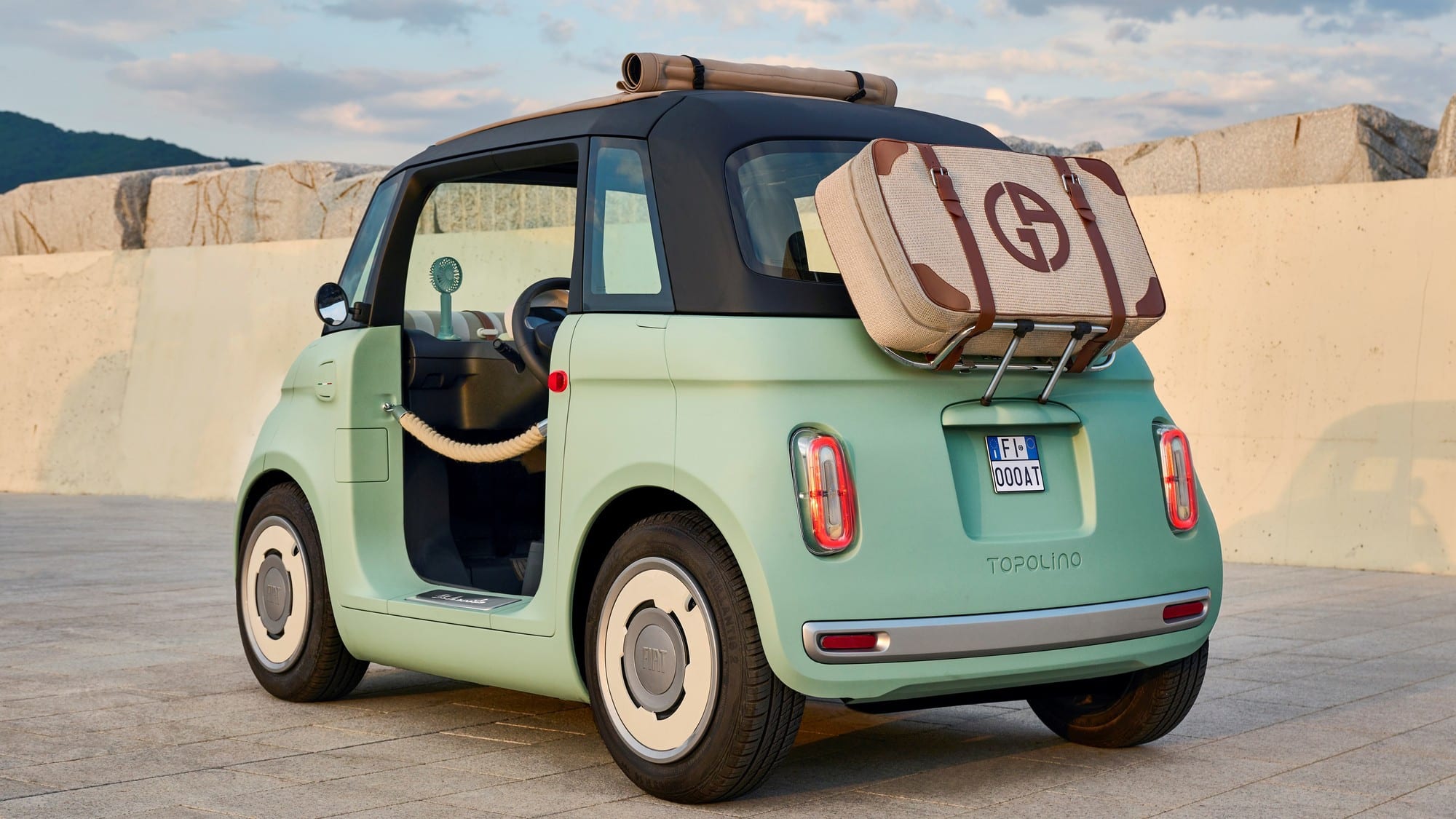 Stellantis announces E-Car: a new class of sub-€15,000 city EVs under Fiat, Citroën, and Opel — photo 34