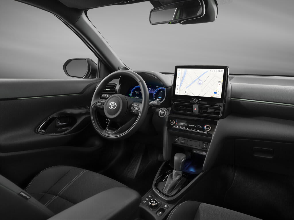 Toyota Yaris Cross 2026: Facelift Brings New Face and Updated Tech — photo 10