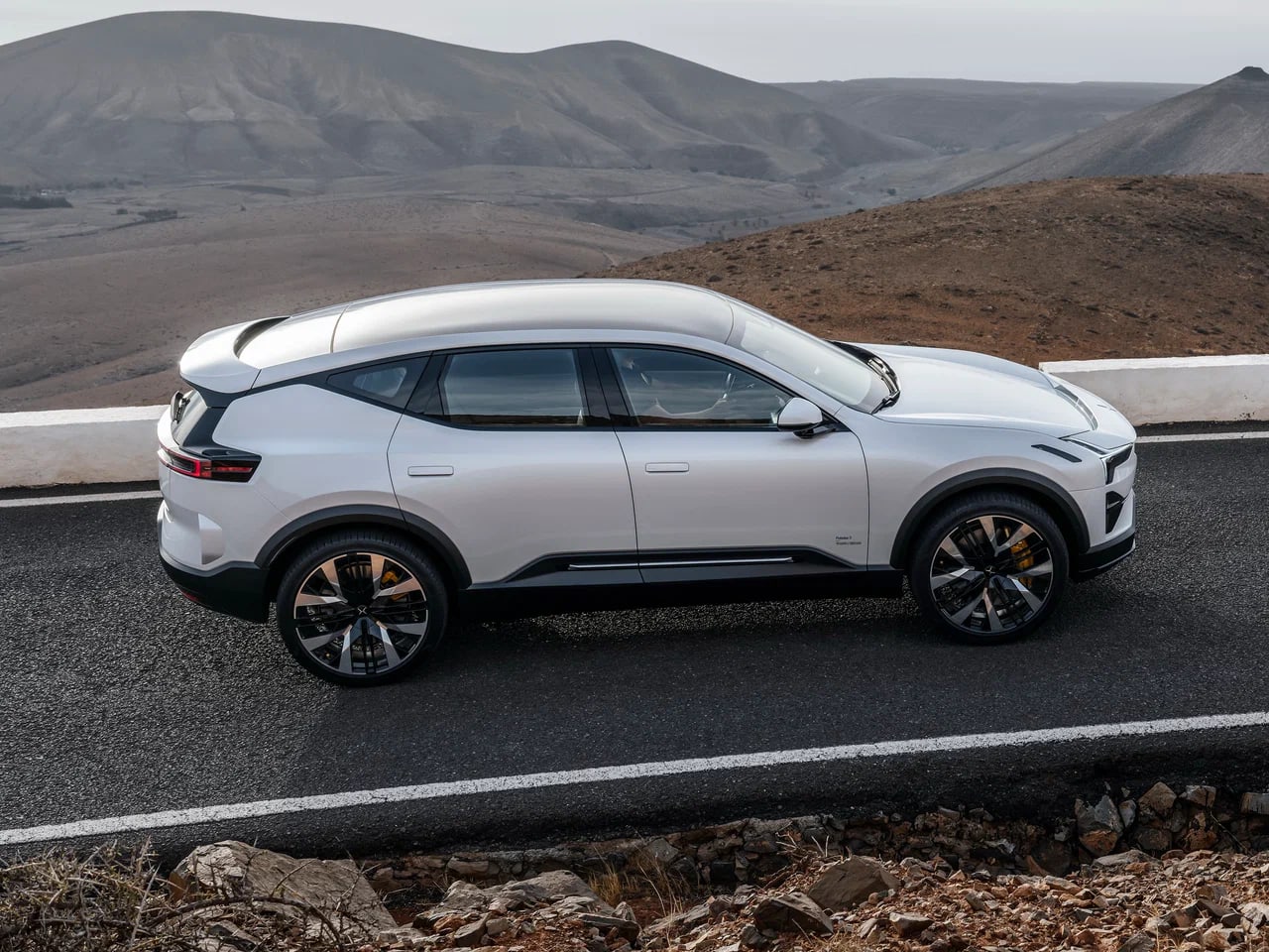 US bars Polestar from selling new cars - including the ones it builds in America - photo 9