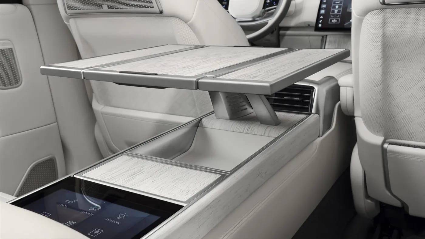 land-rover Range Rover SV Ultra — photo 14