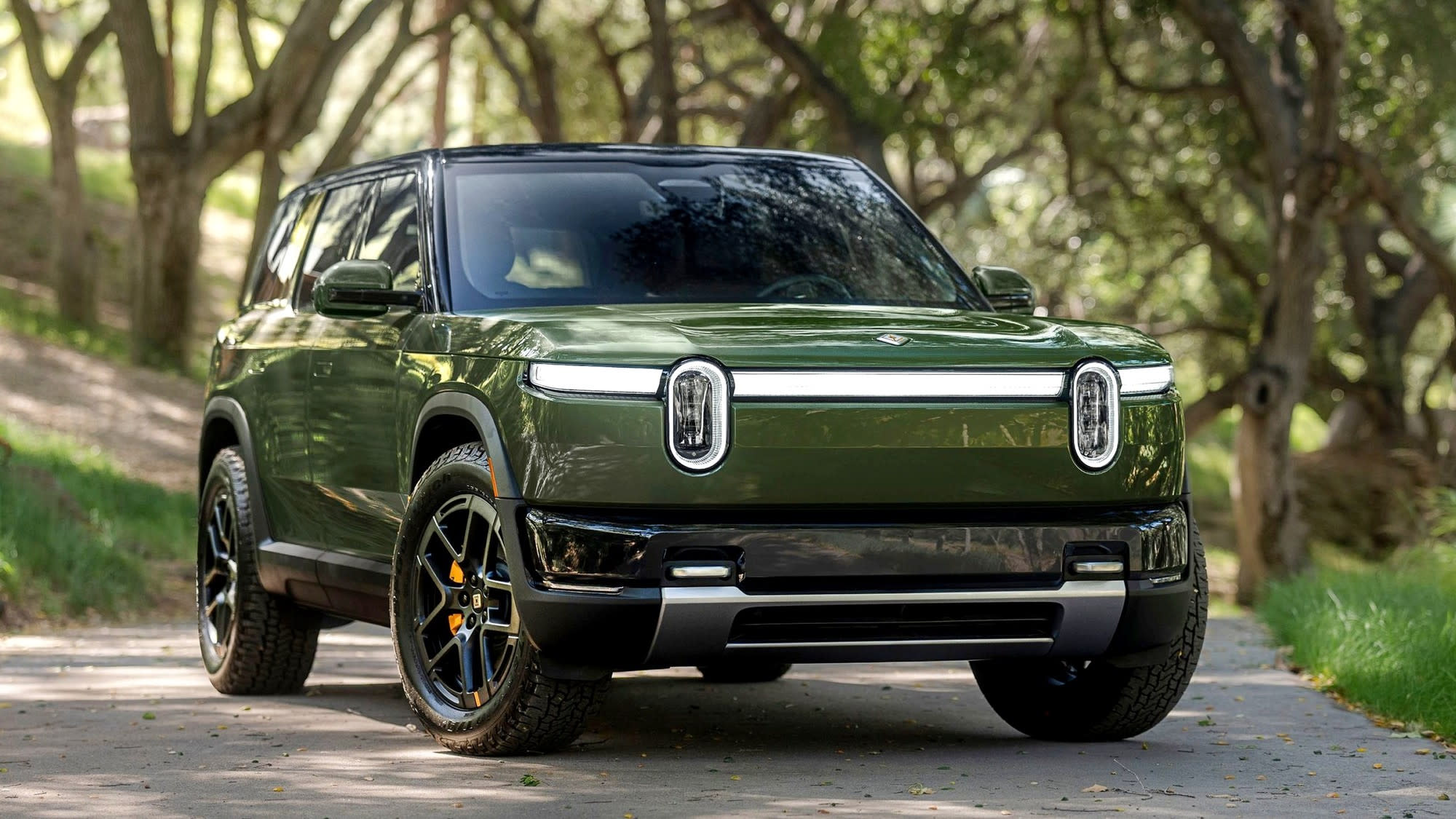 Rivian R2 deliveries begin: the $48,490 SUV the company is built around - photo 16