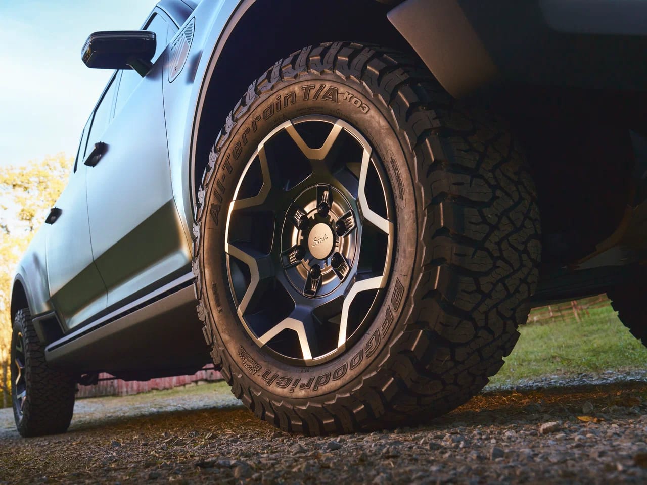 Scout Motors reveals its first two models - the Traveler SUV and Terra pickup - photo 9