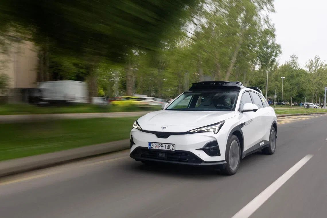 Uber запускает роботакси в Европе. Автомобиль — ArcFox. — photo 2