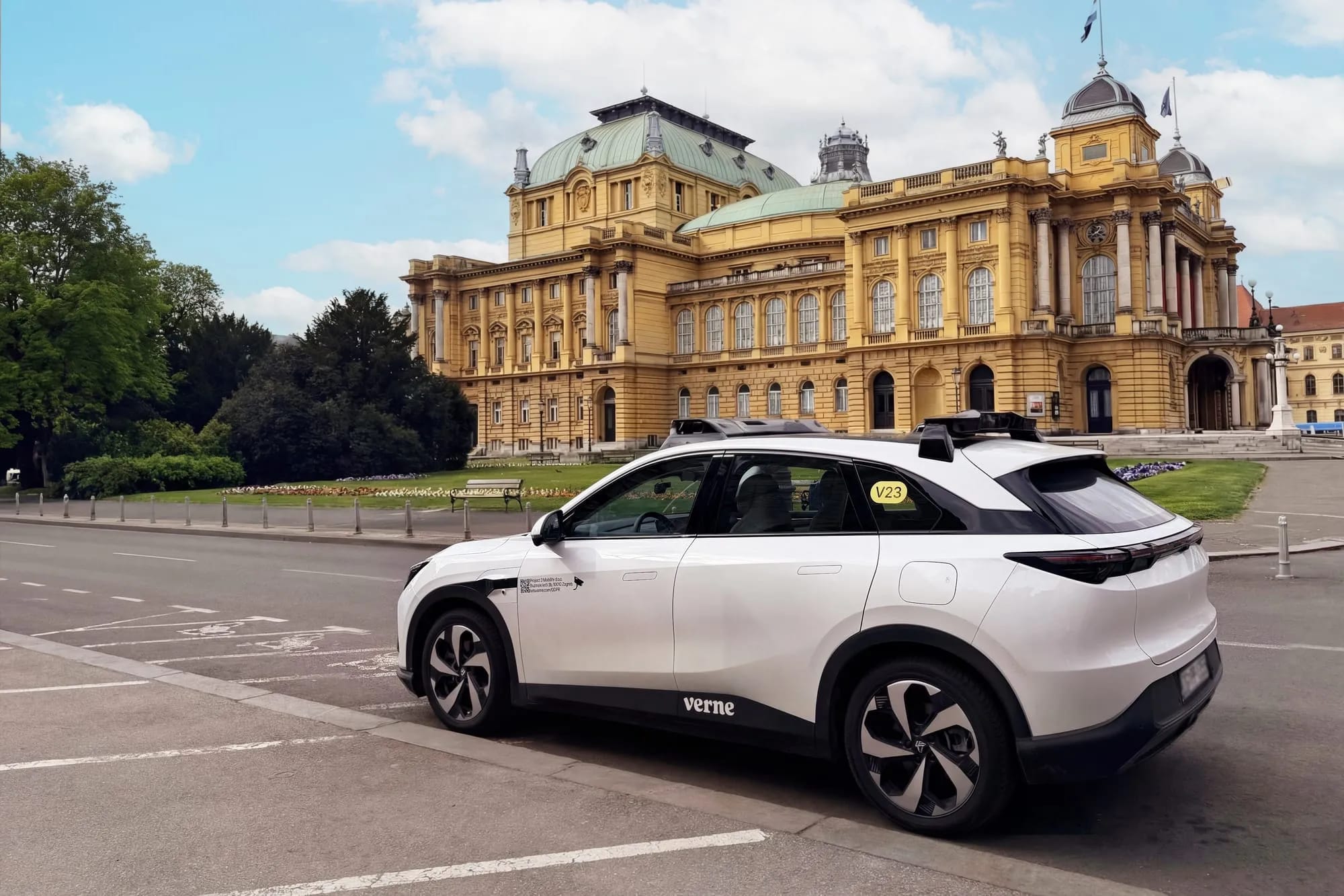 Uber запускает роботакси в Европе. Автомобиль — ArcFox. — photo 4