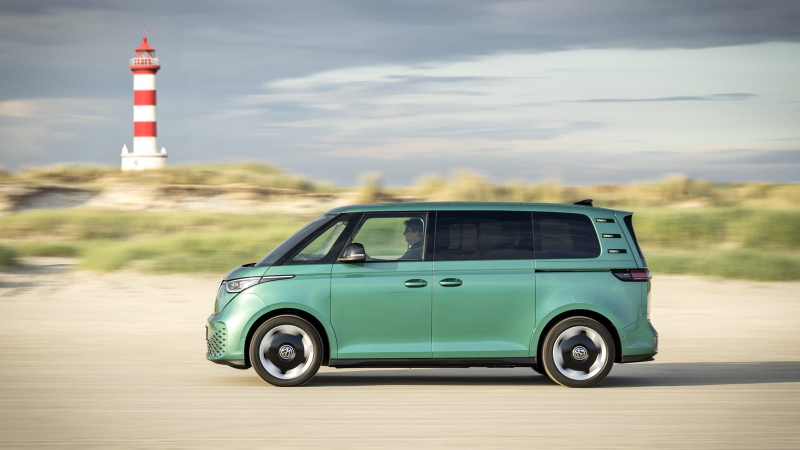 Volkswagen's ID. Buzz turns camper with a €2,600 (about $2,830) Good-Night package - photo 8