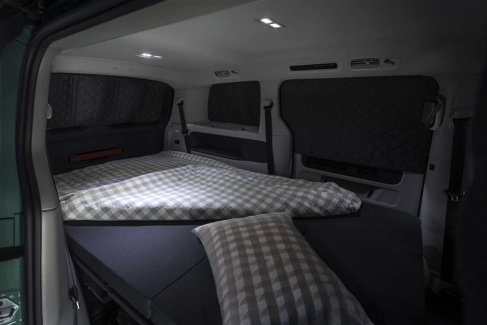 Volkswagen's ID. Buzz turns camper with a €2,600 (about $2,830) Good-Night package - photo 14